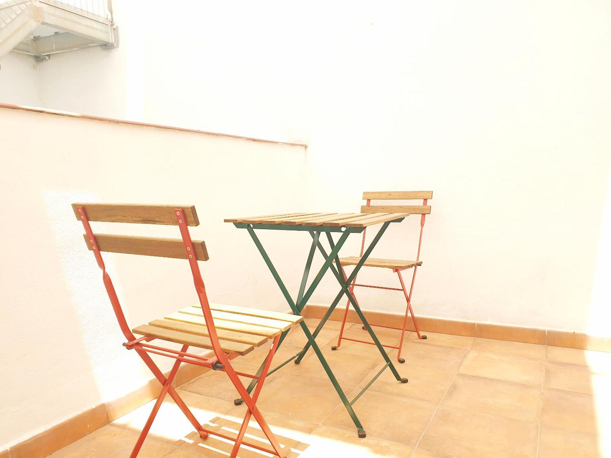 Picasso'S Neighbor Apartment Malaga Luaran gambar