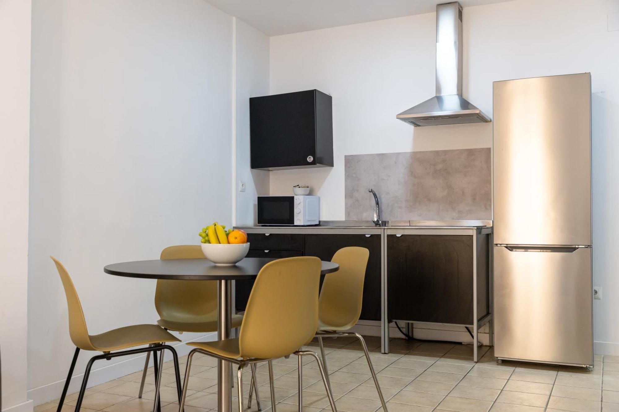 Picasso'S Neighbor Apartment Malaga Luaran gambar